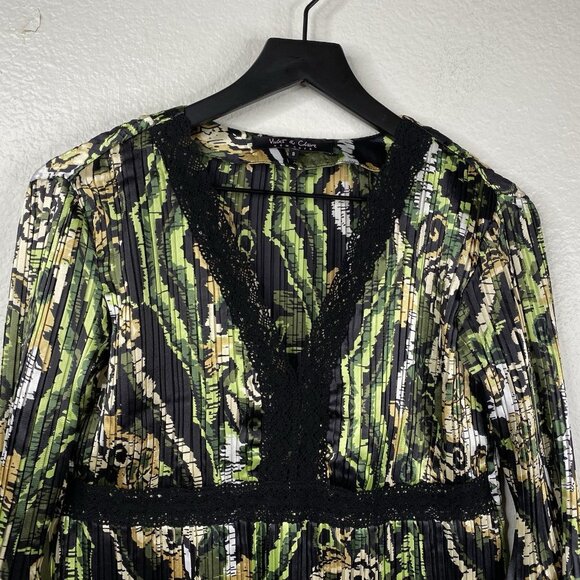 Violet and Claire Top Women's Green Sz S Pleats Crochet Babydoll Fairy Y2K - Picture 4 of 12